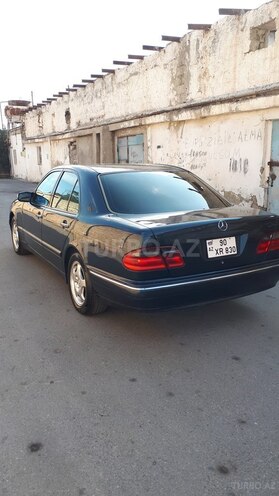 Mercedes E 320 2001, 278,000 km - 3.2 l - Bakı