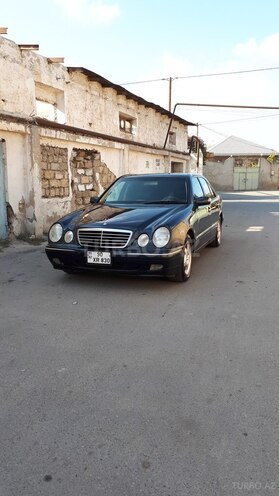 Mercedes E 320 2001, 278,000 km - 3.2 l - Bakı