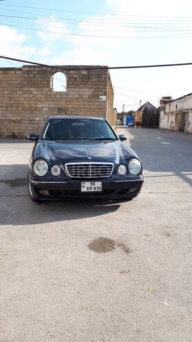 Mercedes E 320 2001, 278,000 km - 3.2 l - Bakı