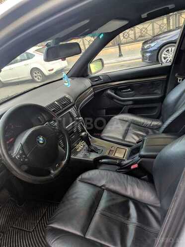 BMW 525 2002, 240,000 km - 2.5 л - Bakı