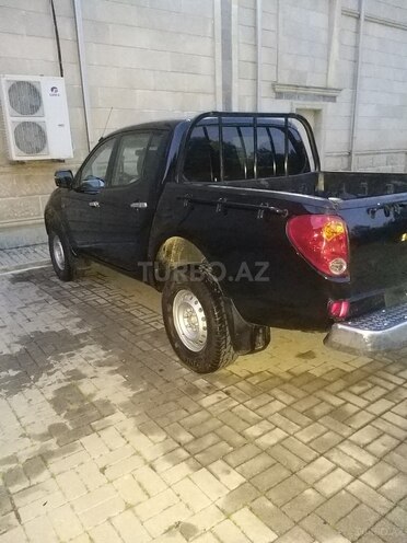 Mitsubishi L200 2007, 386,000 km - 2.5 l - Quba