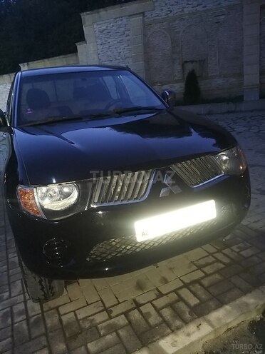 Mitsubishi L200 2007, 386,000 km - 2.5 l - Quba