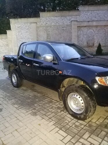 Mitsubishi L200 2007, 386,000 km - 2.5 l - Quba