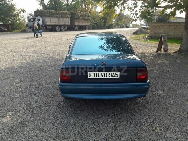 Opel Vectra 1993, 350,000 km - 1.8 l - Gəncə