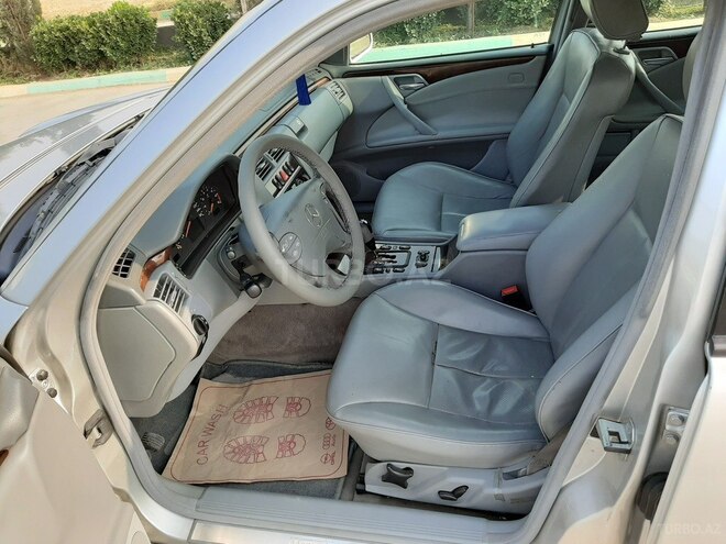 Mercedes E 240 2001, 242,000 km - 2.6 l - Şəmkir