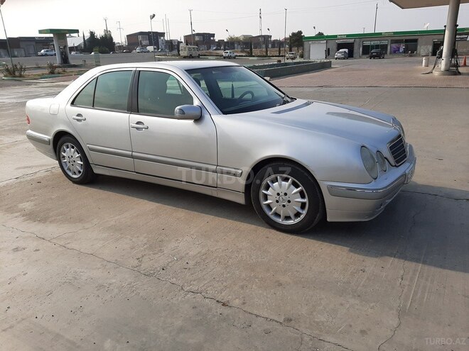 Mercedes E 240 2001, 242,000 km - 2.6 l - Şəmkir