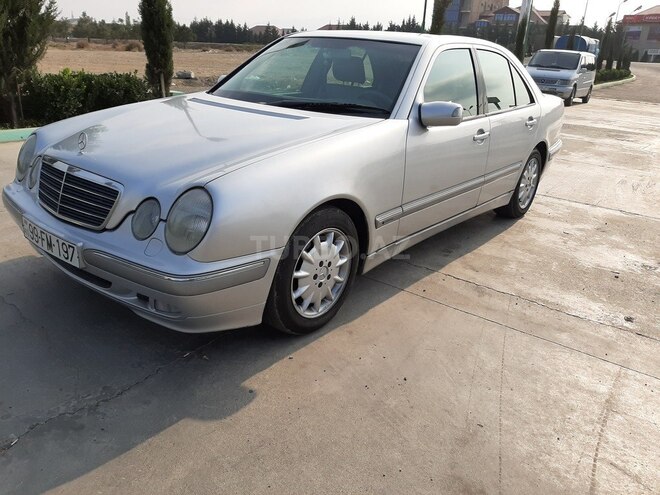 Mercedes E 240 2001, 242,000 km - 2.6 l - Şəmkir