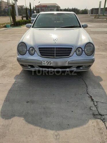 Mercedes E 240 2001, 242,000 km - 2.6 l - Şəmkir