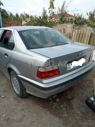 BMW 320 1995, 334,540 km - 2.0 л - Beyləqan