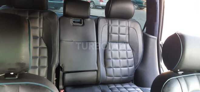 Land Rover Range Rover 2004, 215,000 km - 4.4 л - Yevlax