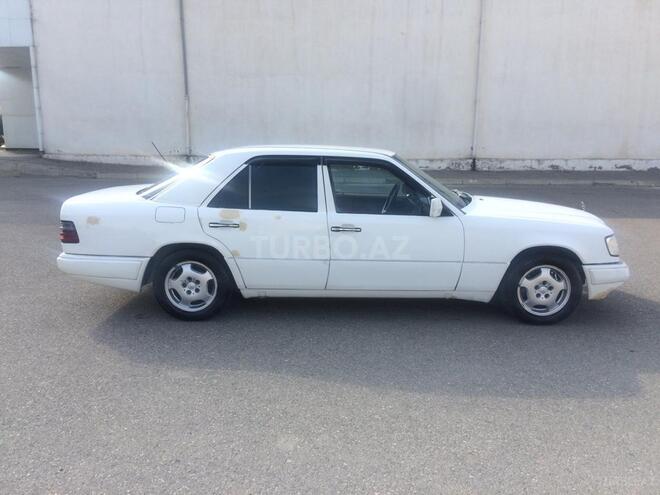 Mercedes E 230 1991, 311,000 km - 2.3 l - Bakı