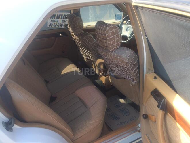 Mercedes E 230 1991, 311,000 km - 2.3 l - Bakı