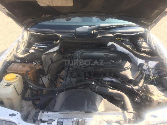 Mercedes E 230 1991, 311,000 km - 2.3 l - Bakı