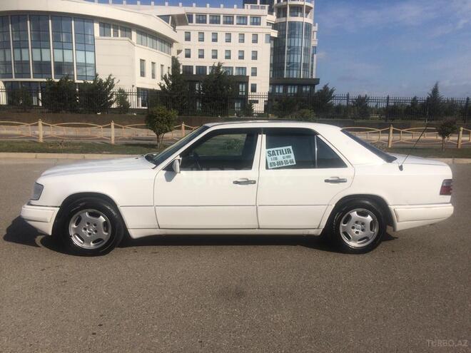 Mercedes E 230 1991, 311,000 km - 2.3 l - Bakı