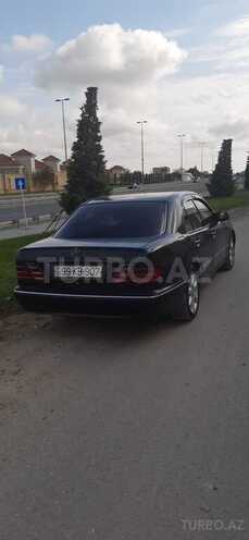 Mercedes E 220 2000, 480,000 km - 2.2 l - Bakı