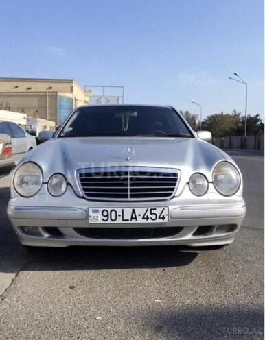 Mercedes E 260 2001, 260,000 km - 2.6 l - Bakı
