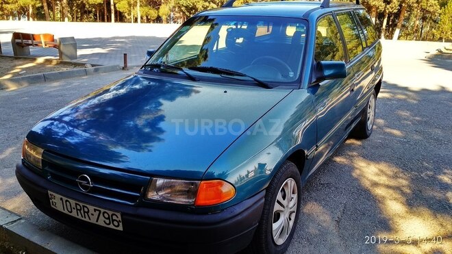 Opel Astra 1993, 425,000 km - 1.6 l - Sumqayıt