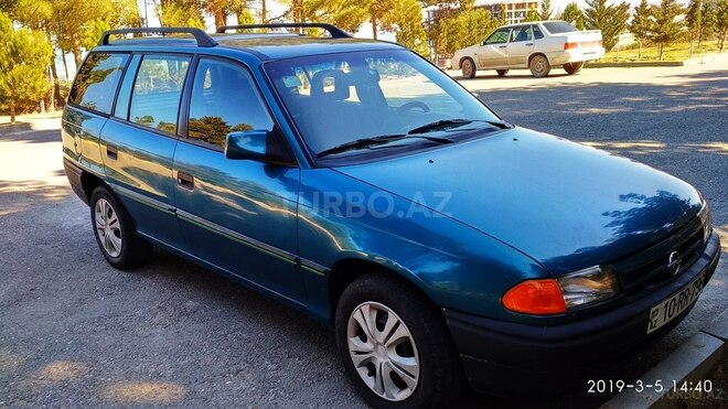Opel Astra 1993, 425,000 km - 1.6 l - Sumqayıt