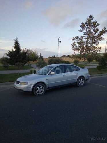 Volkswagen Passat 1999, 240,000 km - 1.8 л - Bakı