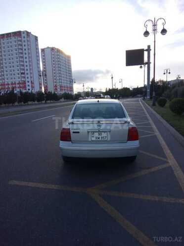 Volkswagen Passat 1999, 240,000 km - 1.8 л - Bakı
