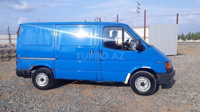 Ford Transit 2000, 376,000 km - 0.3 l - Cəlilabad