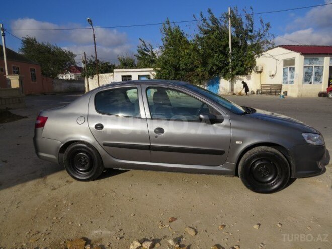 Iran Khodro Runna 2013, 300,000 km - 1.6 л - Bakı
