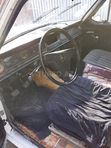 GAZ 24 1983, 223,450 km - 2.4 л - Balakən
