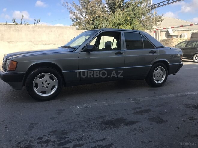 Mercedes 190 1991, 299,837 km - 2.0 l - Bakı