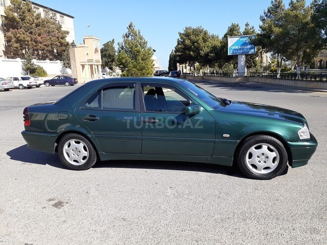 Mercedes C 220 1998, 330,000 km - 2.2 l - Bakı