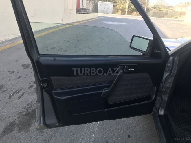 Mercedes 190 1991, 299,837 km - 2.0 l - Bakı
