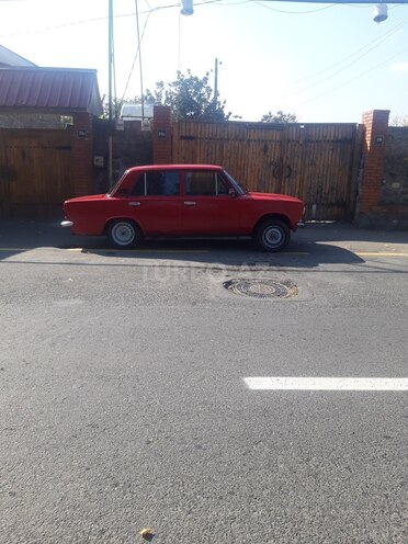 LADA (VAZ) 21011 1979, 300,000 km - 1.3 l - Qax
