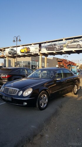 Mercedes E 240 2003, 245,000 km - 2.4 l - Bakı