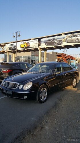 Mercedes E 240 2003, 245,000 km - 2.4 l - Bakı