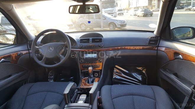 Mercedes E 240 2003, 245,000 km - 2.4 l - Bakı