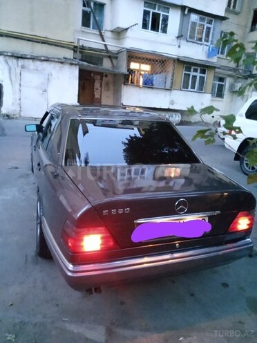 Mercedes E 280 1993, 355,000 km - 2.8 l - Bakı