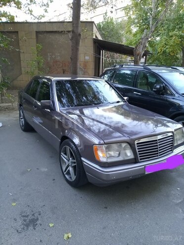 Mercedes E 280 1993, 355,000 km - 2.8 l - Bakı