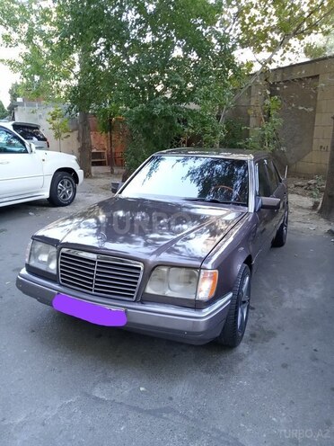 Mercedes E 280 1993, 355,000 km - 2.8 l - Bakı