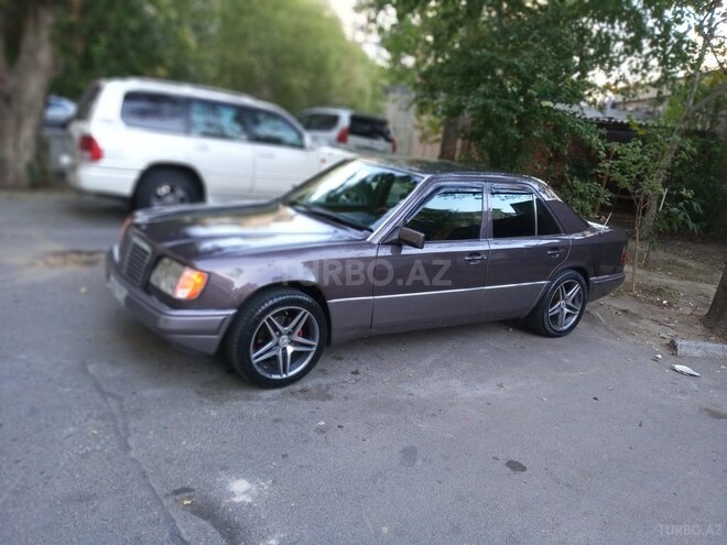 Mercedes E 280 1993, 355,000 km - 2.8 l - Bakı