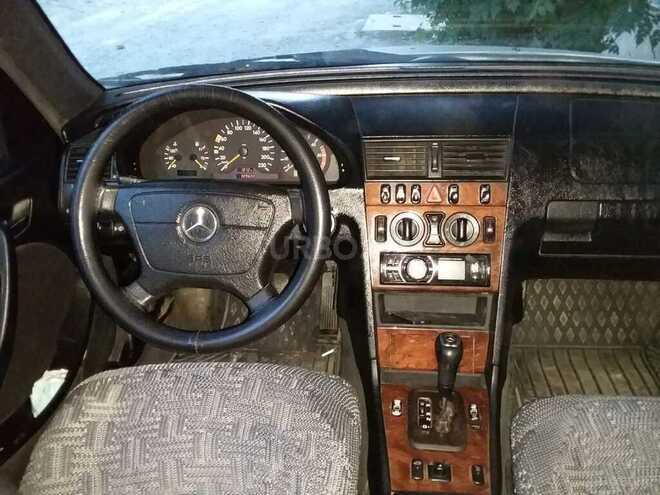Mercedes C 220 1999, 289,000 km - 2.2 л - Bərdə