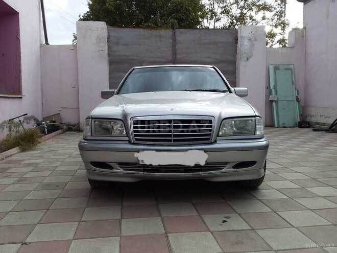 Mercedes C 220 1999, 289,000 km - 2.2 л - Bərdə