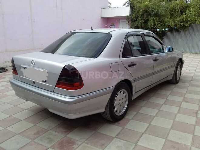 Mercedes C 220 1999, 289,000 km - 2.2 л - Bərdə