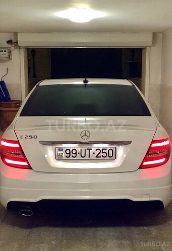 Mercedes C 250 2012, 68,500 km - 1.8 l - Bakı