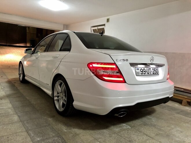 Mercedes C 250 2012, 68,500 km - 1.8 l - Bakı