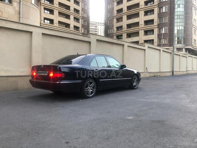 Mercedes E 270 2001, 390,000 km - 2.7 l - Bakı
