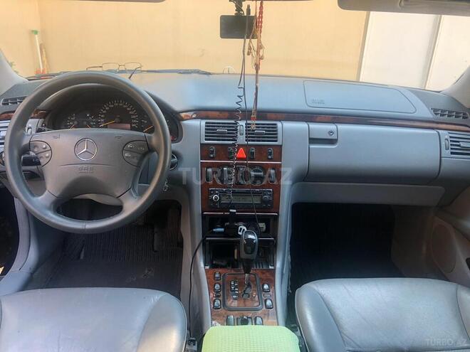 Mercedes E 270 2001, 390,000 km - 2.7 l - Bakı