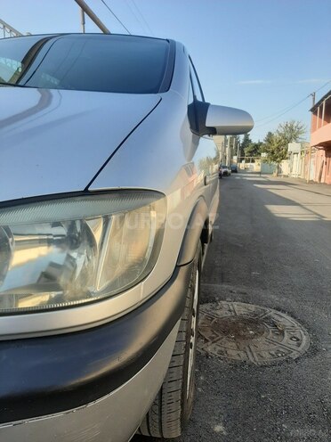Opel Zafira 2002, 363,500 km - 2.2 l - Bakı