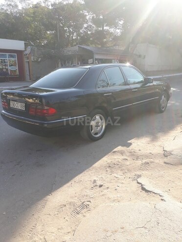 Mercedes E 280 1998, 132,500 km - 2.8 l - Bakı