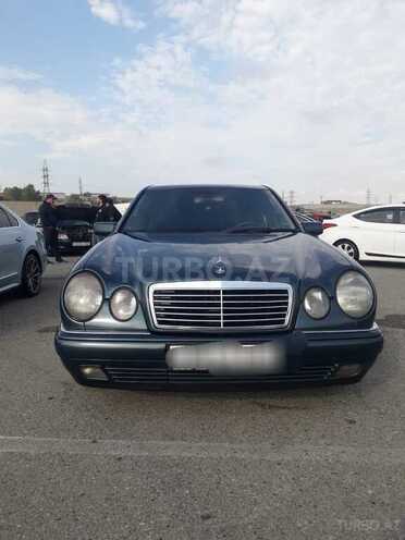 Mercedes E 220 1998, 300,000 km - 2.2 l - Bakı