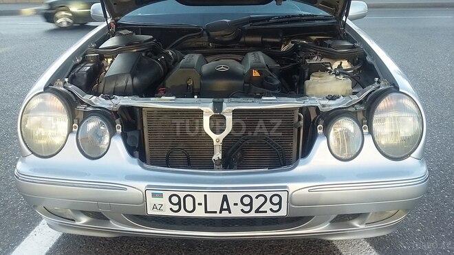 Mercedes E 240 2000, 280,000 km - 2.6 l - Bakı
