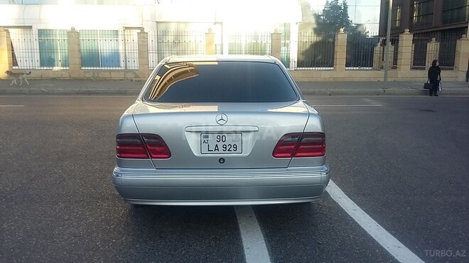 Mercedes E 240 2000, 280,000 km - 2.6 l - Bakı